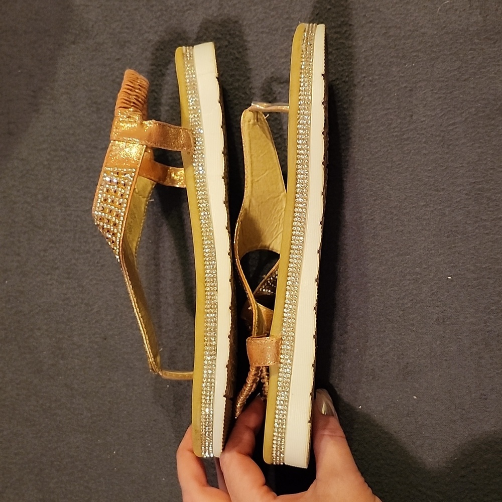 💙BEDAZZLED SANDALS - Picture 6 of 7